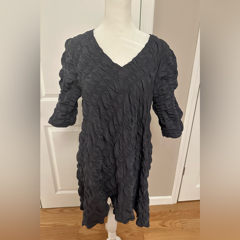Niche grey pucker tunic size small
